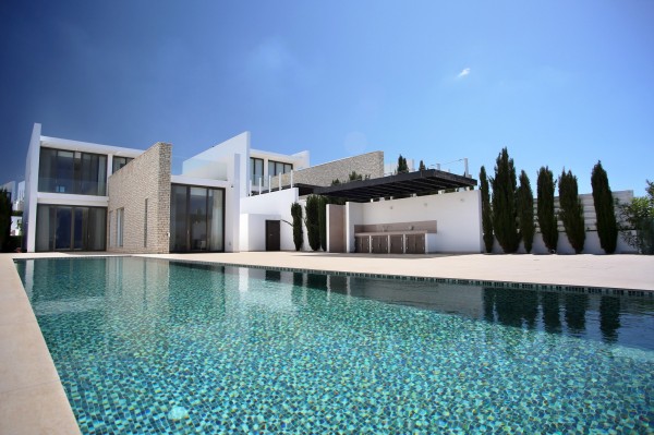 A Home of Elegance and Comfort